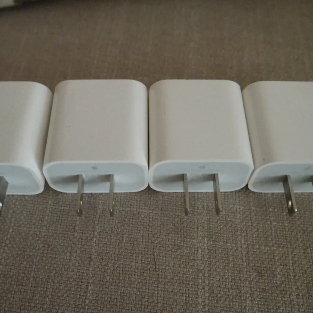 Authentic Apple 20W Fast Charger USB-C/Thunderbolt connectors